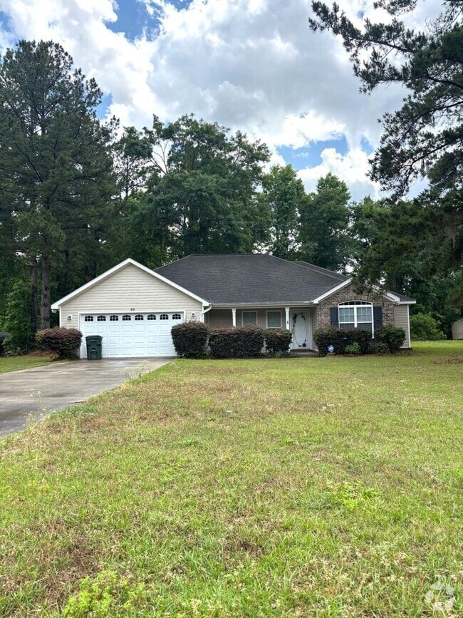 Building Photo - 95 Woolard Way NE