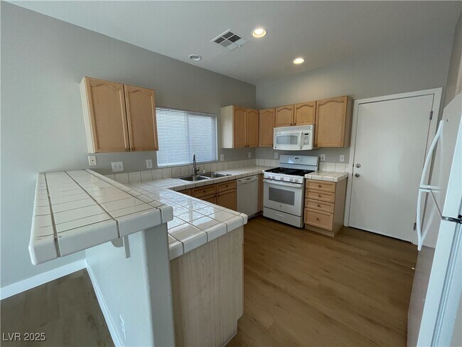 Foto del edificio - 8463 Antique Cameo Ave