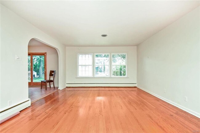 Building Photo - 1735 Lehigh Ave