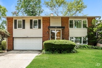 Building Photo - 1430 S Chestnut Dr