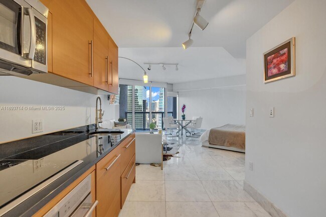 Foto del edificio - 475 Brickell Ave