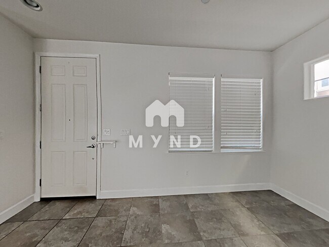 Foto del edificio - 1595 Sylvia St