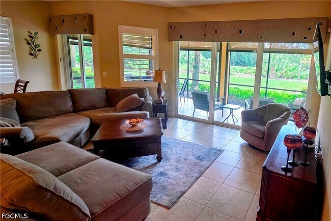 Building Photo - 10637 Pelican Preserve Blvd
