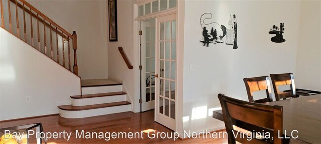 Foto del edificio - 5 br, 4.5 bath House - 6380 VICTOR GRAY CT