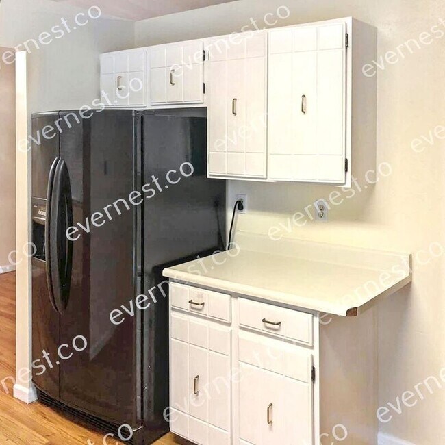 Foto del edificio - 4639 E Euclid Cir