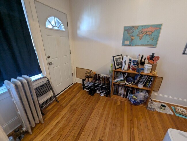 Foto del edificio - Renovated Studio in Heart of Rogers Park LUC