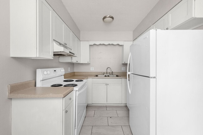 Building Photo - 131 Bayou View Dr