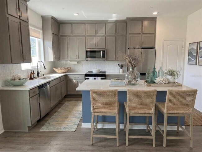 Foto del edificio - 8097 Cortese Dr