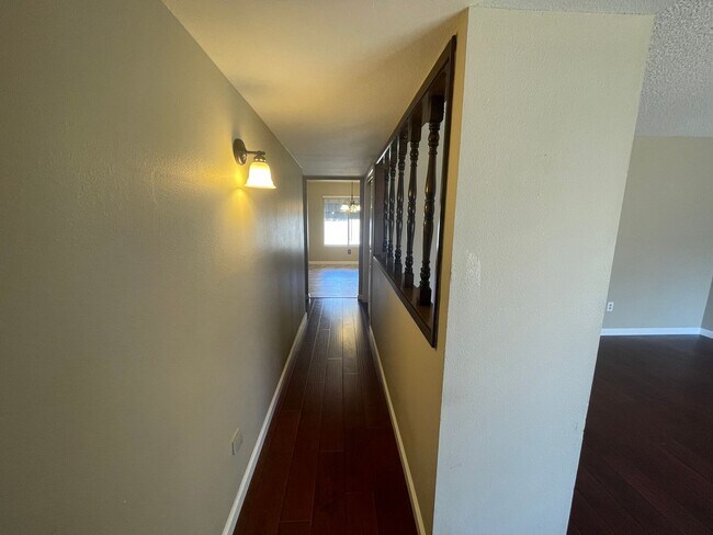 Foto del edificio - Single story located in East Modesto neighborhood!