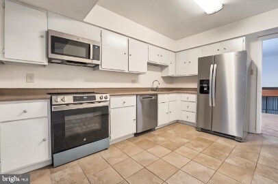 Foto del edificio - 11636 Newbridge Ct