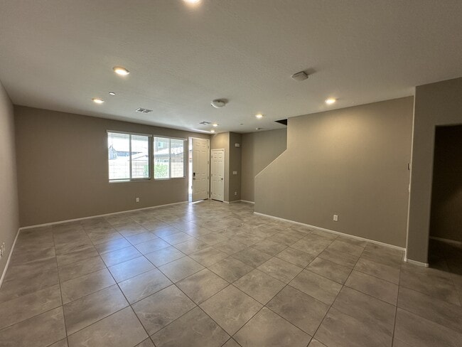 Building Photo - 8728 Giant Causeway Ave