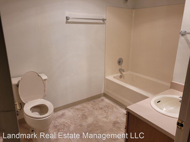 Foto del edificio - 1 br, 1 bath House - 816 20th Street #101