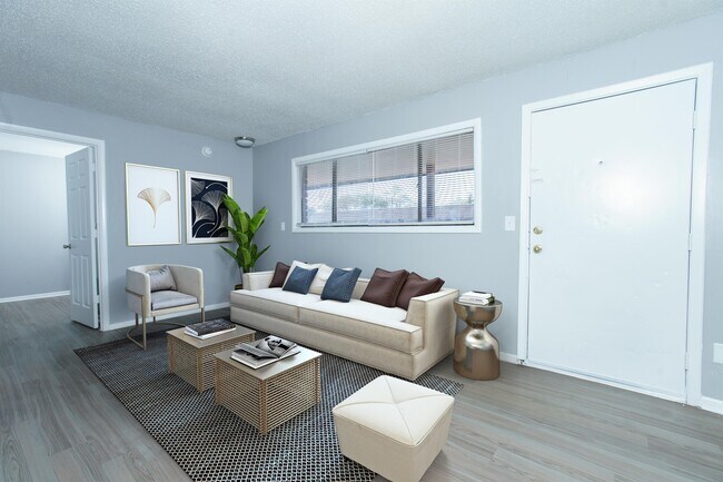 Foto del edificio - 2626 W 9th St N