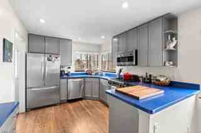 Building Photo - 2507 Ravenwood Ln