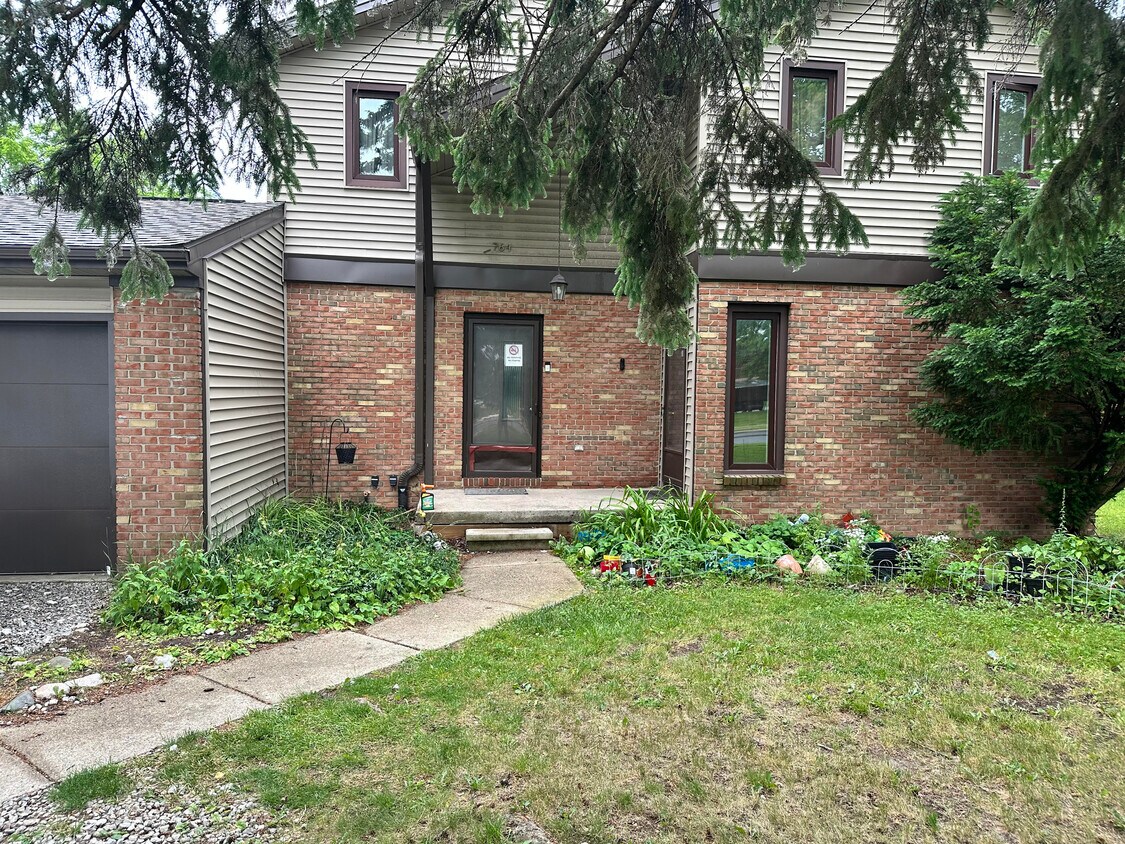 1764 Coolidge Rd, East Lansing, MI 48823 House Rental in East Lansing