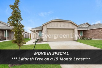 Building Photo - 1211 Falcon Hts Dr