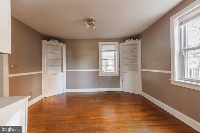 Foto del edificio - 23 Sunset Rd