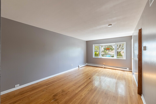 Foto del edificio - 4634 W 47th St