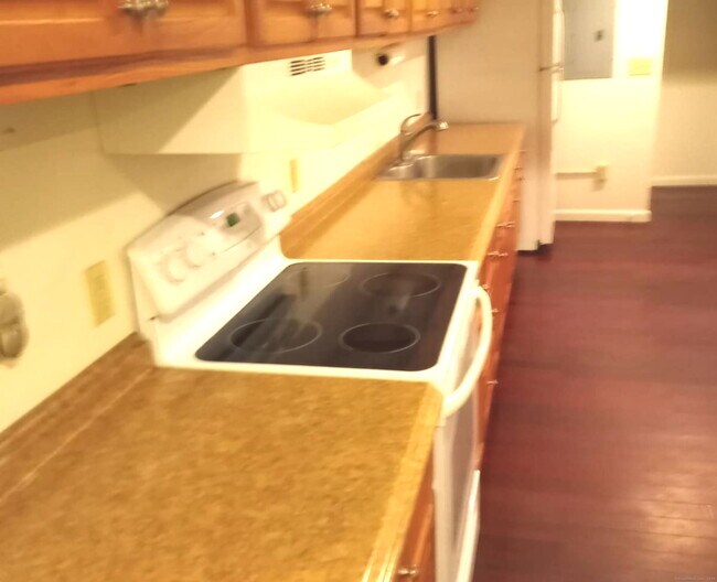 Foto del edificio - 23 Hayward Ave