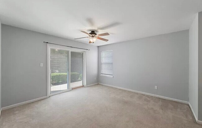 Building Photo - 7102 Spring Creek Ln