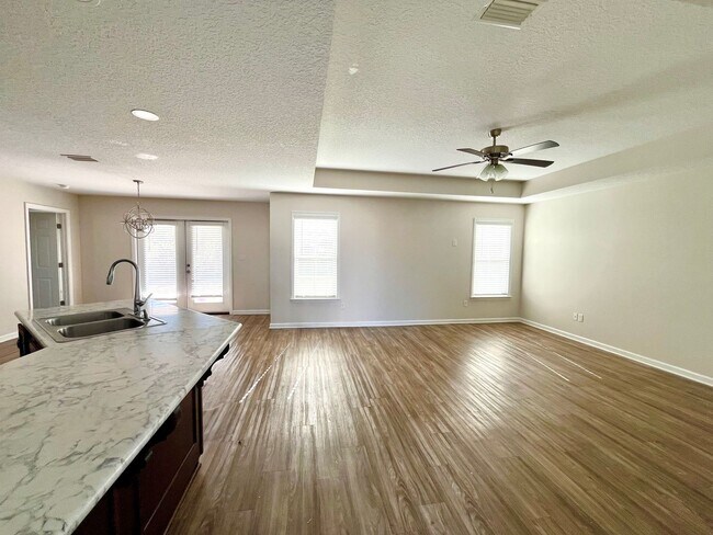 Building Photo - 2562 Tuscan Way