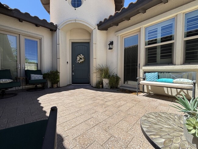Building Photo - 81 Navarra Canyon Ct