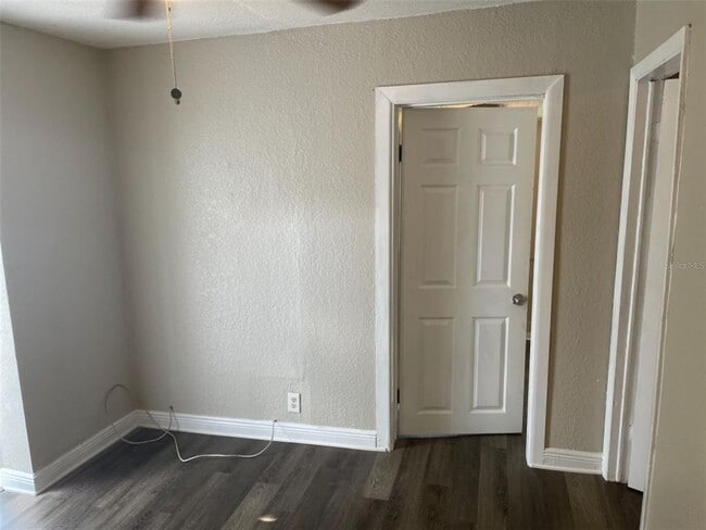 Building Photo - 1651 32nd Ave N