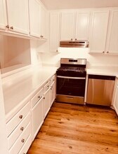 Building Photo - 415 S Verdugo Dr