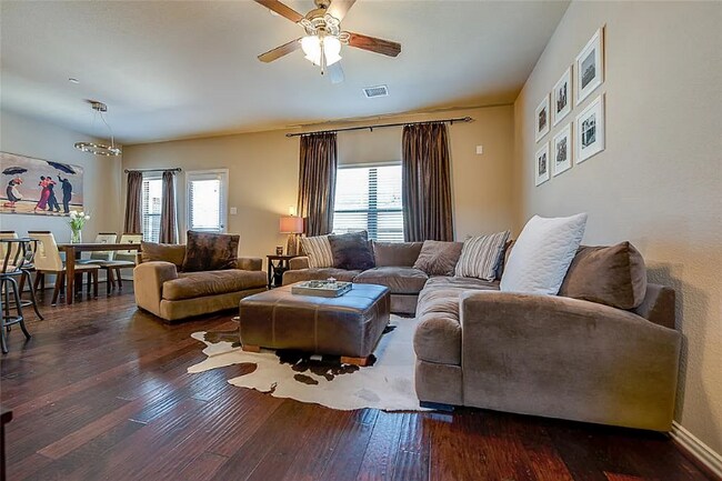 Foto del edificio - 6616 Rutherford Rd