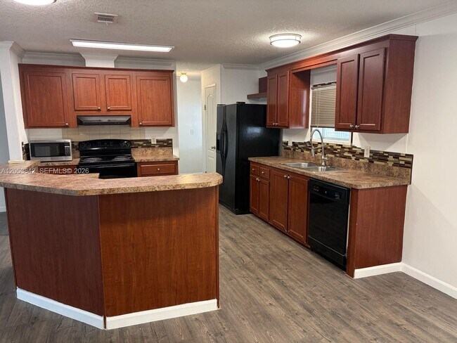 Foto del edificio - 390 NW 134th Ave