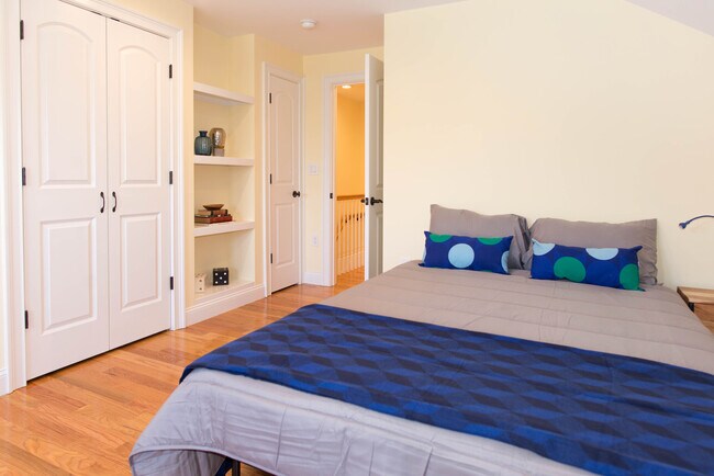 *Pictures are representative samples of the advertised unit. In some cases, the actual units you tou - 624 Cambridge St