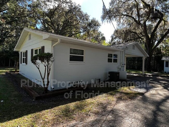 Foto del edificio - 1220 SE 3rd St