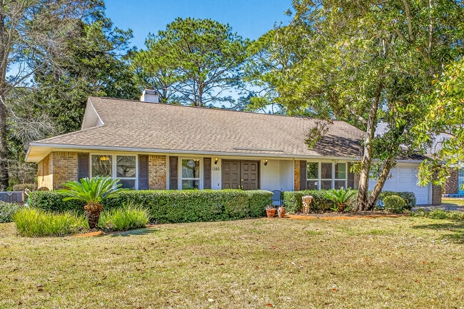 Building Photo - 1140 Troon Dr E