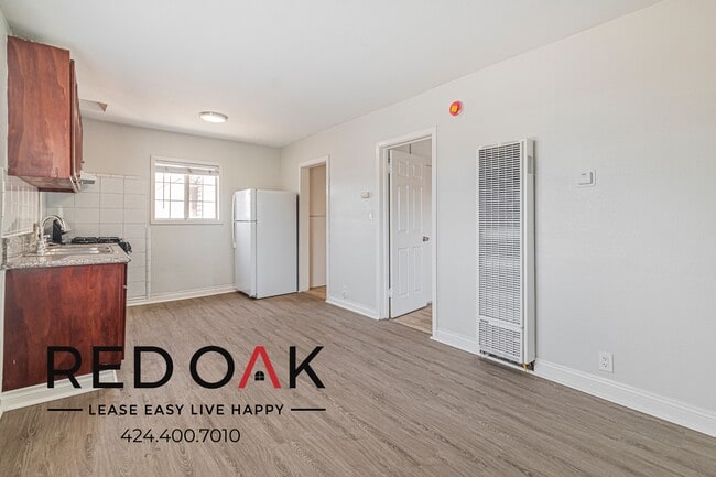 Foto del edificio - 731 E Jefferson Blvd