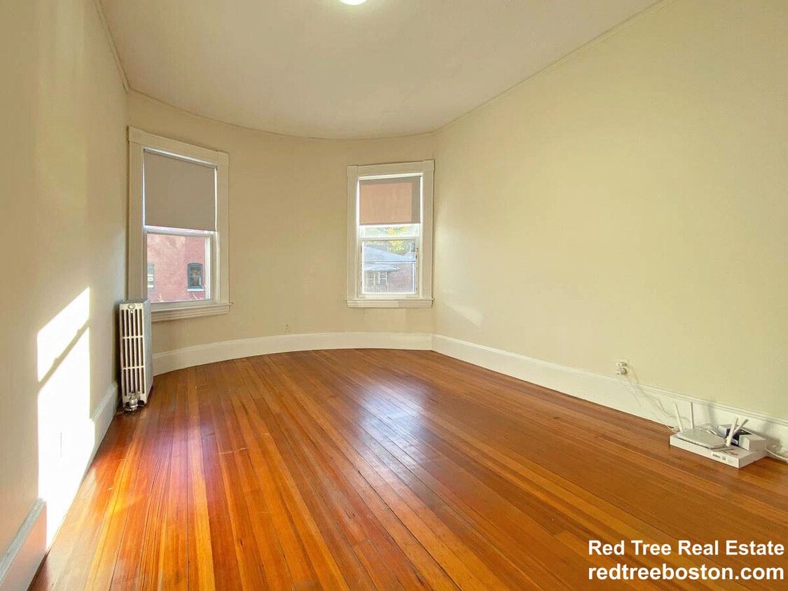 Photo - 1589 Beacon St. Unit 11