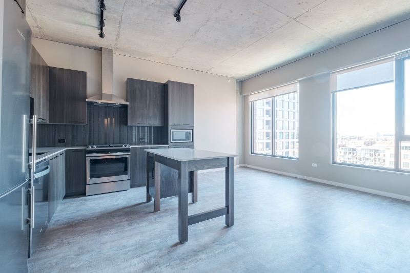 Photo - 32 N Sangamon St