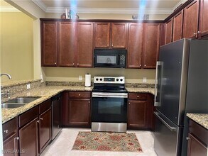 Building Photo - 10300 Via Colomba Circle