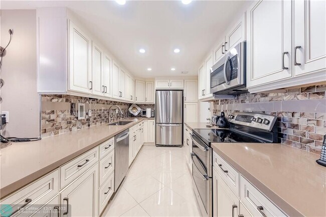 4250 Galt Ocean Dr Unit 11H photo'