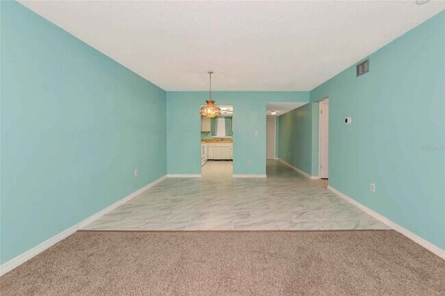 Foto del edificio - 3072 Lake Bayshore Dr