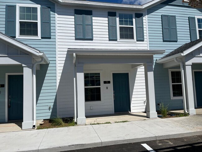 Building Photo - 3409 SW 34th Ave