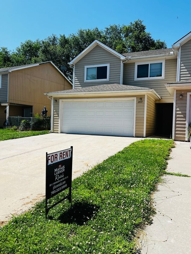 Primary Photo - Freshly Updated & Move-In Ready
