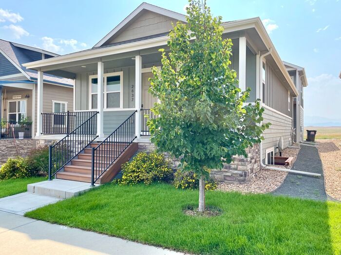 Building Photo - Spacious 3 Bedroom 3.5 bath in Berthoud Co!!