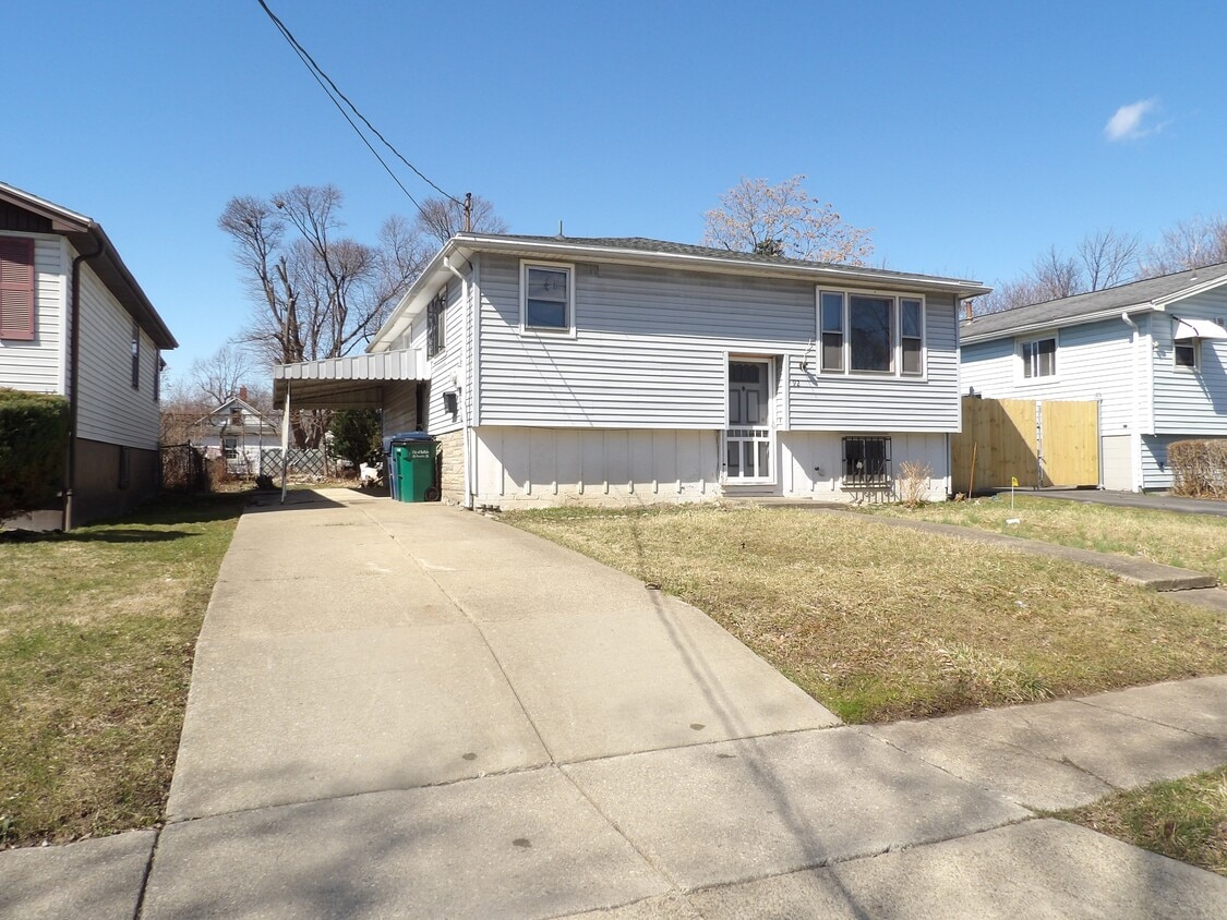 Primary Photo - 92 Guilford St