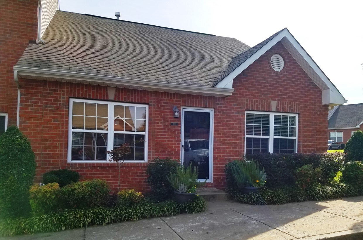 homes for rent woodmont blvd nashville tn