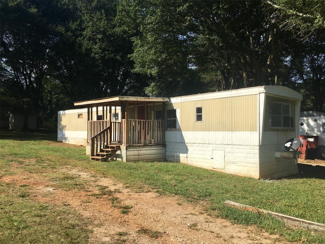 36 Interurban Ave, Greenville, SC 29609 House for Rent in Greenville