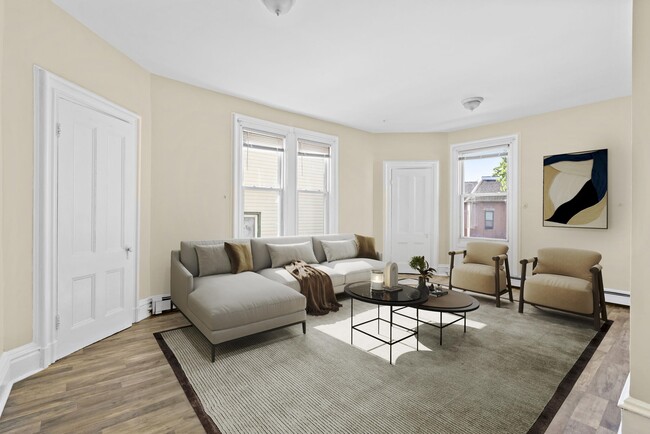 Building Photo - 17 LINDEN St