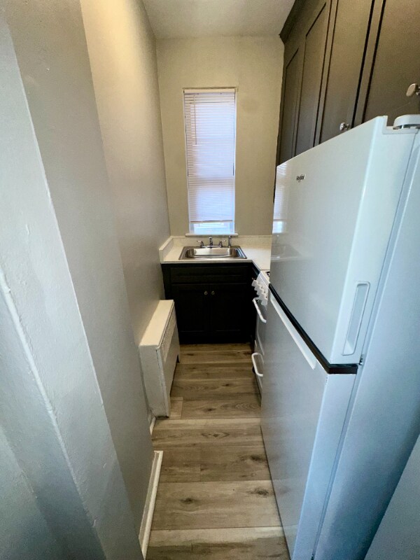 Foto del edificio - 85 Easton Ave