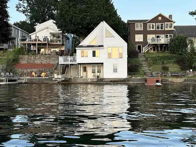 Building Photo - 218A S Quinsigamond Ave