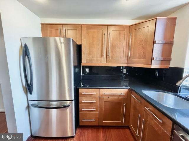 Foto del edificio - 4808 Moorland Ln