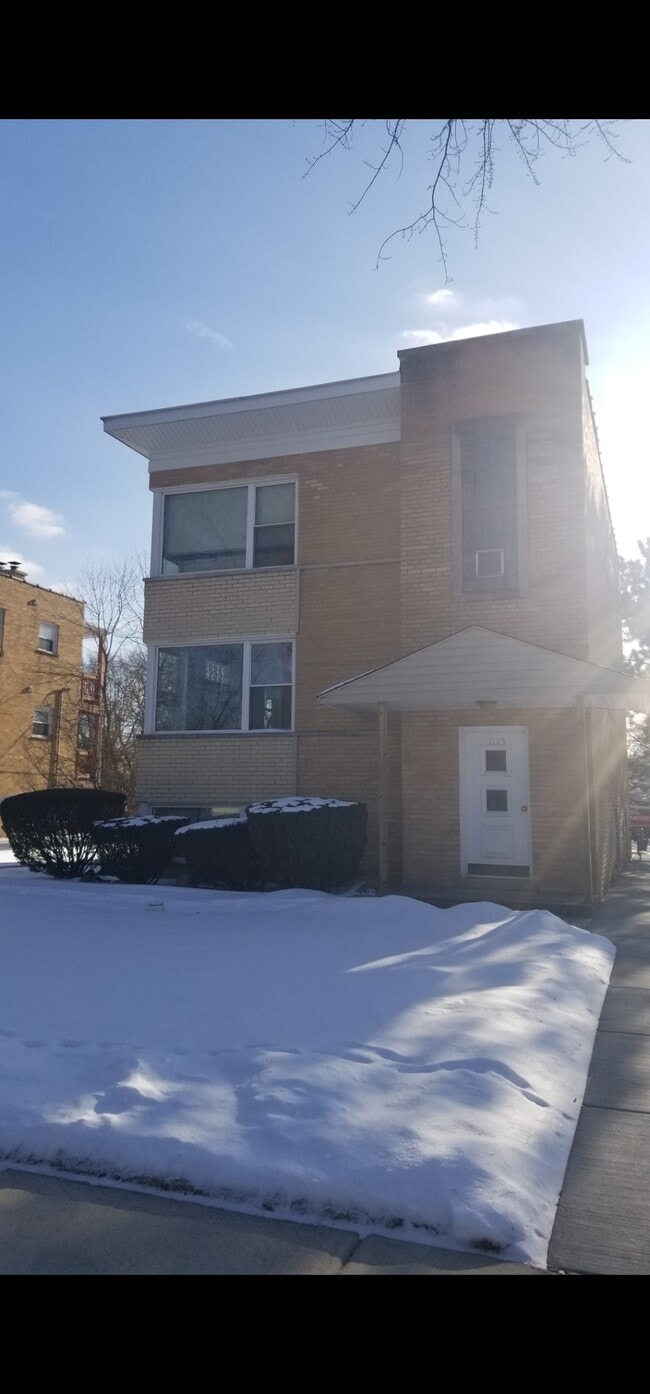 Building Photo - 1125 W Prospect Ave